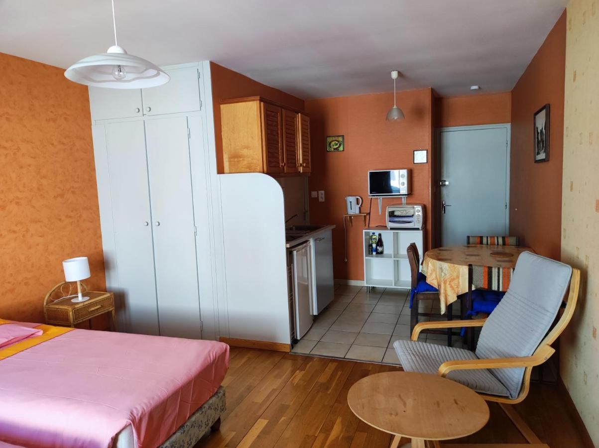 Residence L'Alexandra 2 Etoiles Bourbonne-les-Bains Kültér fotó